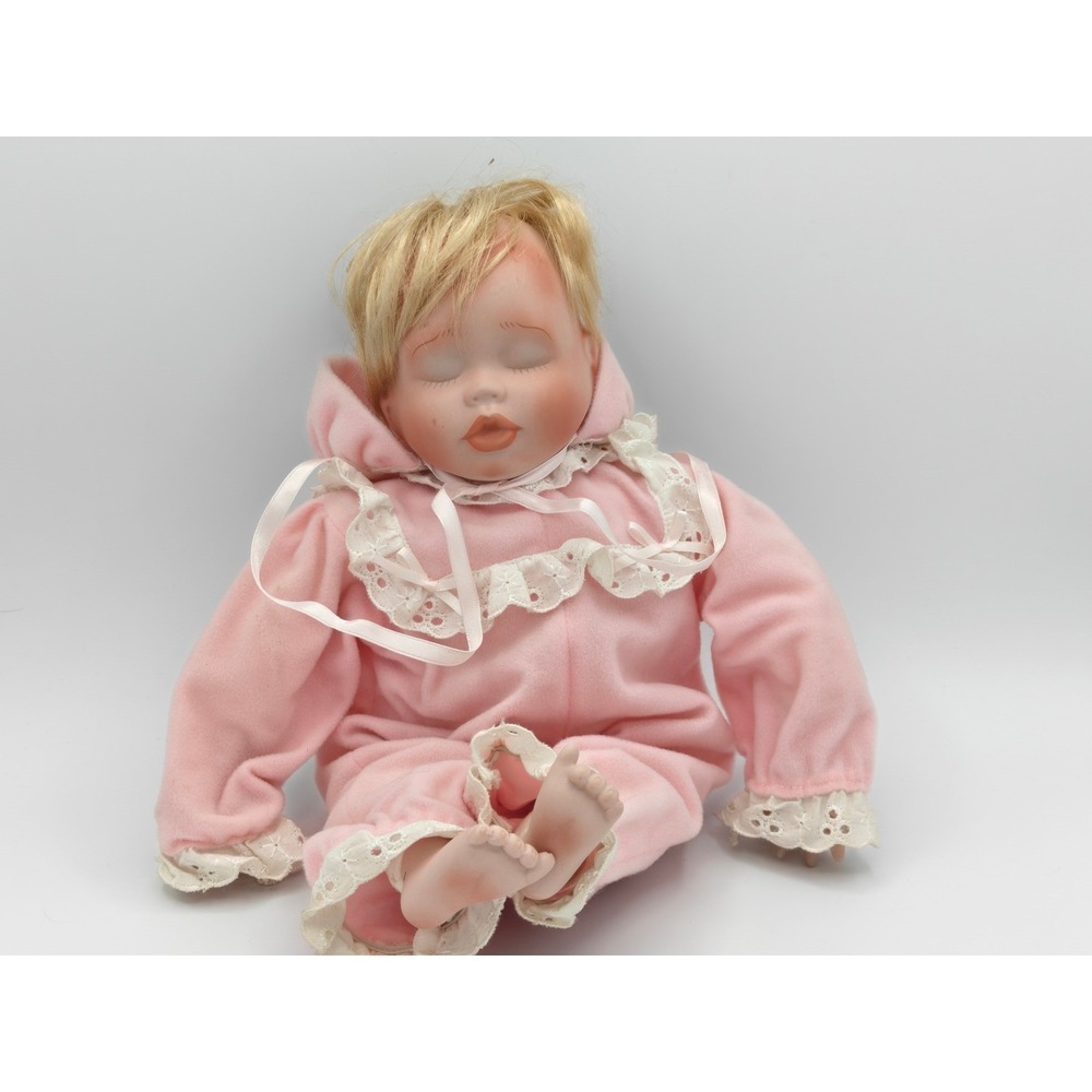 Edwin M. Knowles 1854 Elizabeths Homecoming Baby Book Treasures Porcelain Doll